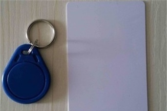 防止IC卡梯控系統(tǒng)主控繼電器擴(kuò)展電路接口設(shè)計(jì)