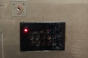 小區(qū)電梯刷卡你怎么看？