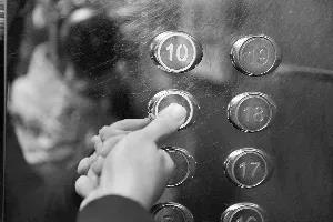 電梯控制系統(tǒng)